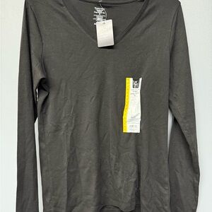 Women's Long Sleeve Black Tee